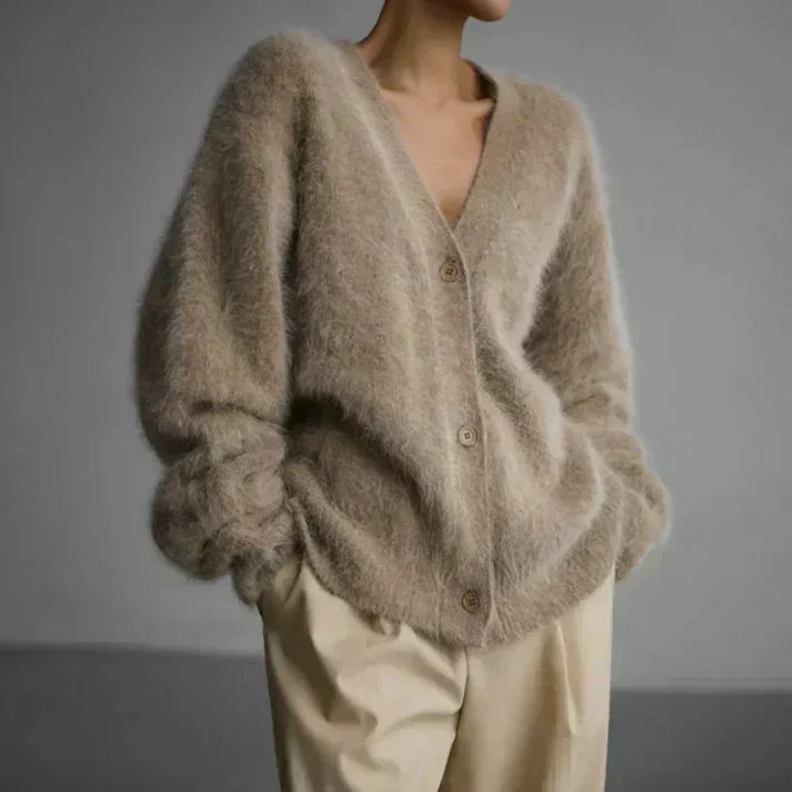 Avery | Luxury buttoned cardigan