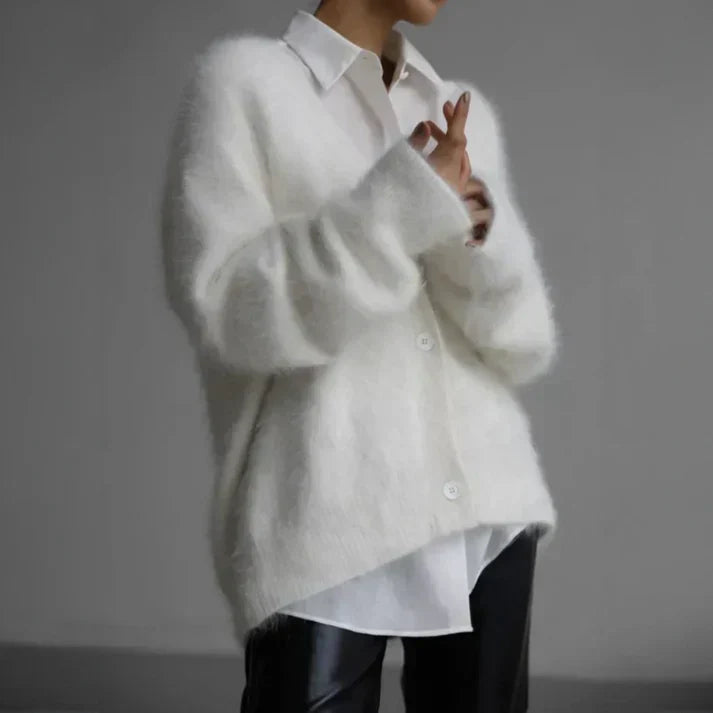 Avery | Luxury buttoned cardigan