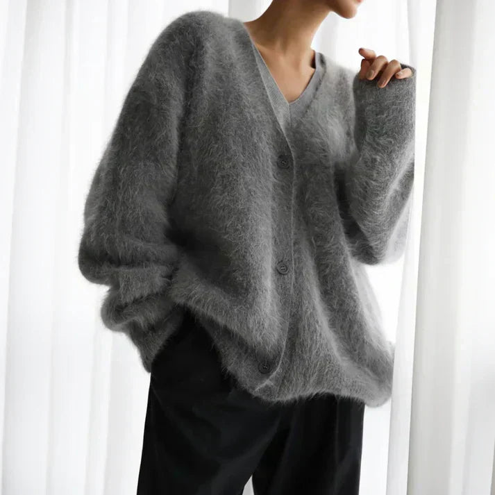 Avery | Luxury buttoned cardigan